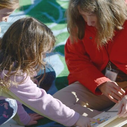 sila reading to children